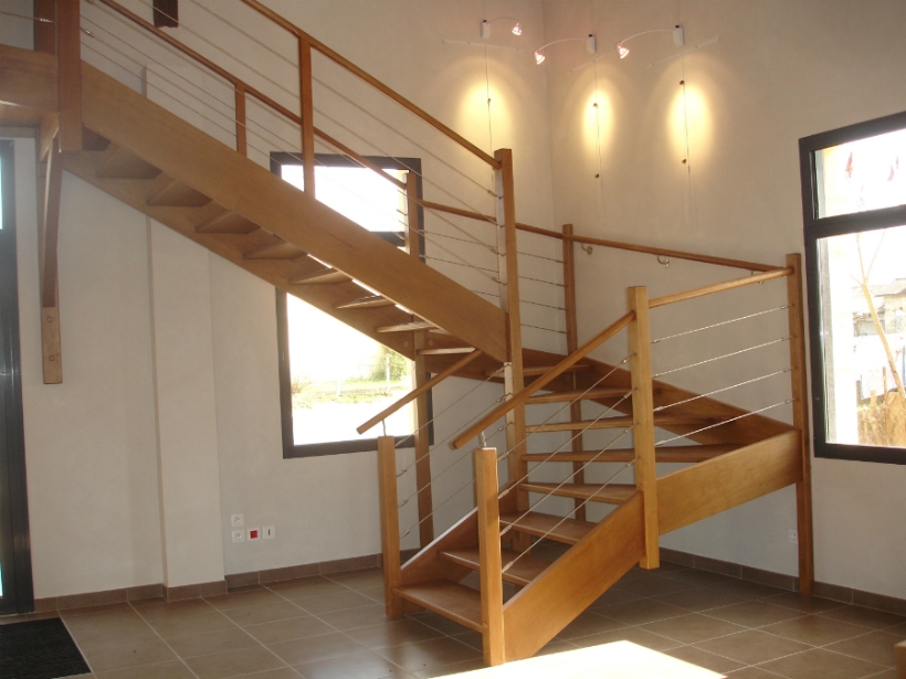 Dachary Escalier Gironde Ref T24 1