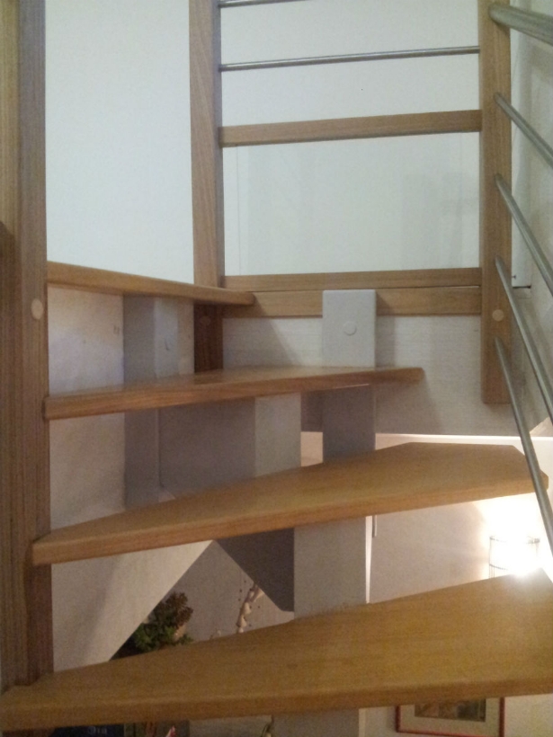 Dachary Escalier Gironde Ref T27