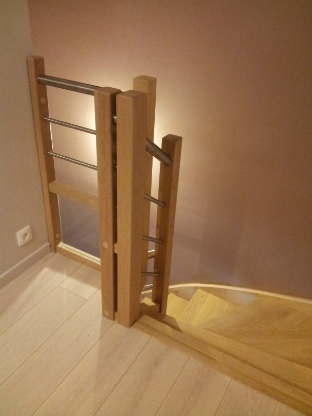 Dachary Escalier Gironde Ref T22