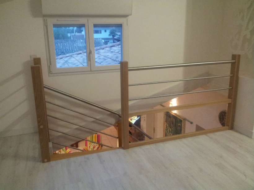 Dachary Escalier Gironde Ref T27