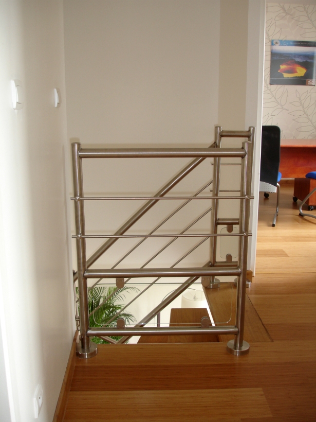 Dachary Escalier Gironde Ref T9