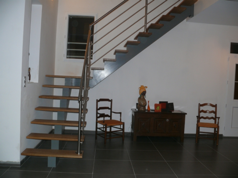 Dachary Escalier Gironde Sous Bassement En Tole Inox Sur GCE 2