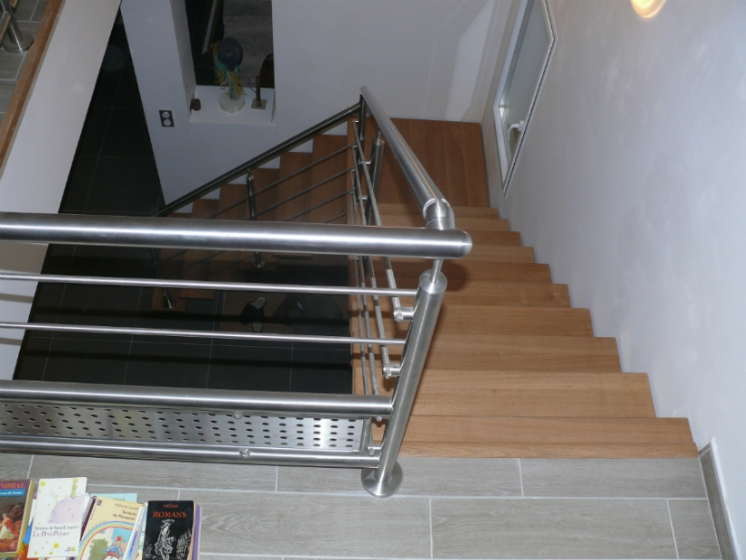 Dachary Escalier Gironde Sous Bassement En Tole Inox Sur GCE 3