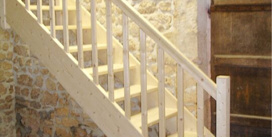 Dachary Escalier Gironde Ref C16