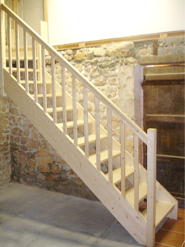 Dachary Escalier Gironde Ref C16
