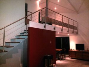 Dachary Escalier Gironde Sous Bassement En Tole Inox